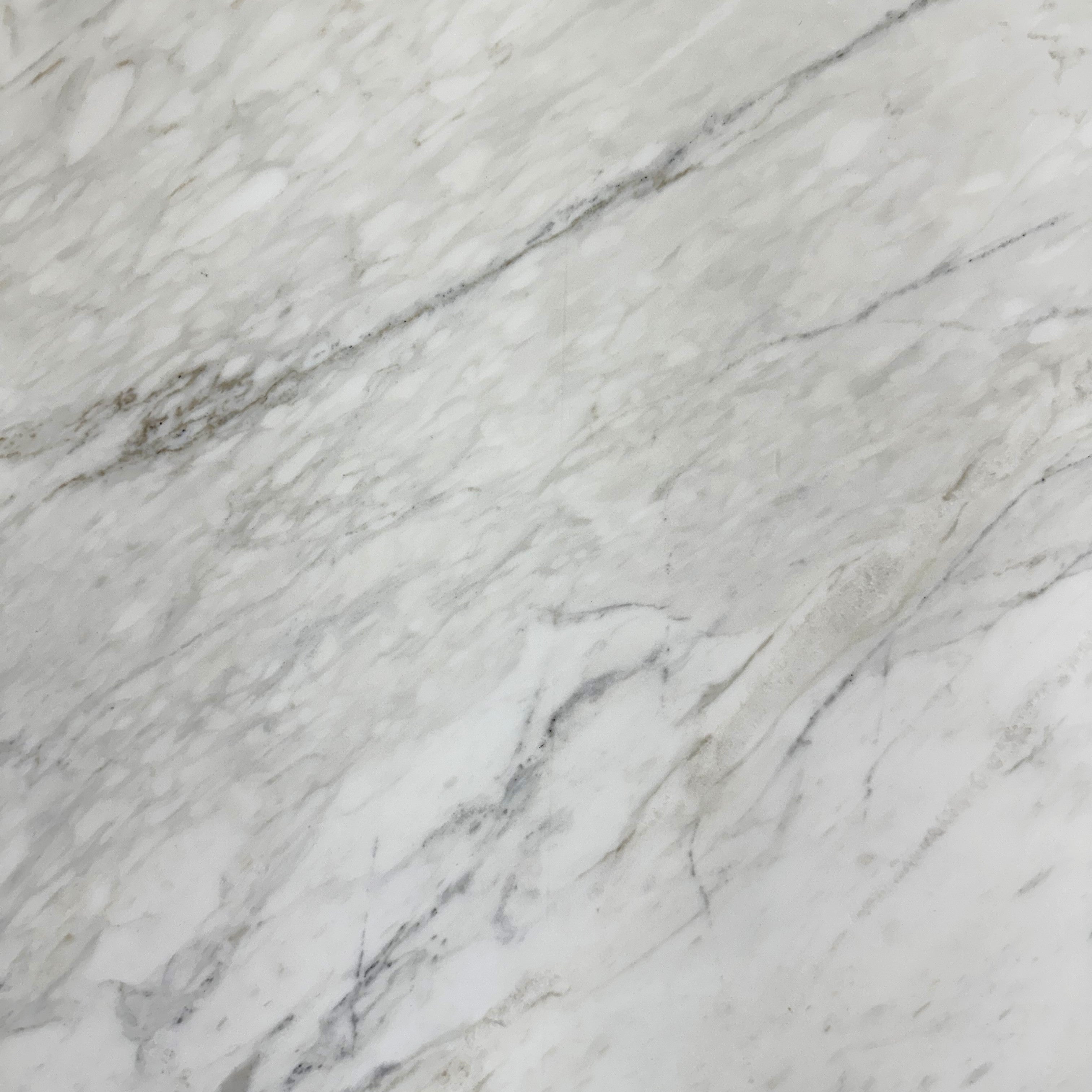 Calacatta Cremo Honed