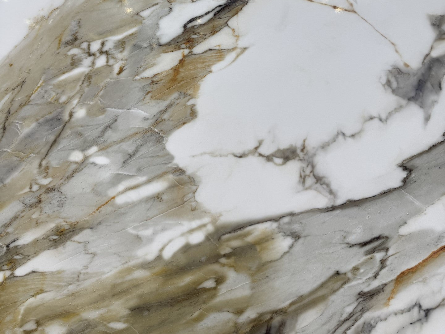 Calacatta Gold 1808 Polaris Printed Quartz