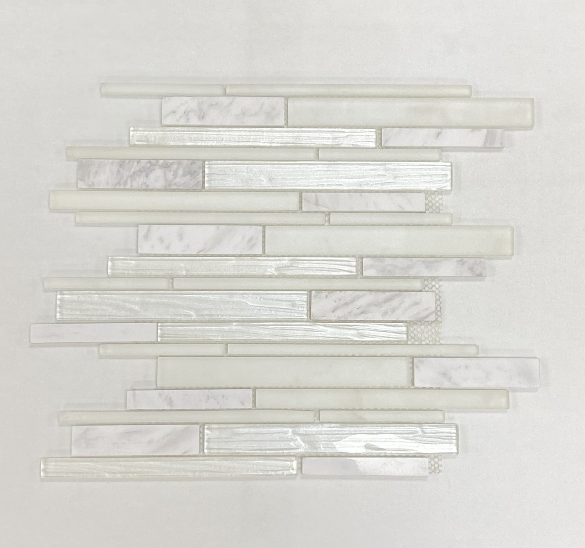 TSI 303-B (Mosaic TSI 303-B,  white Glass + white Marble Random)